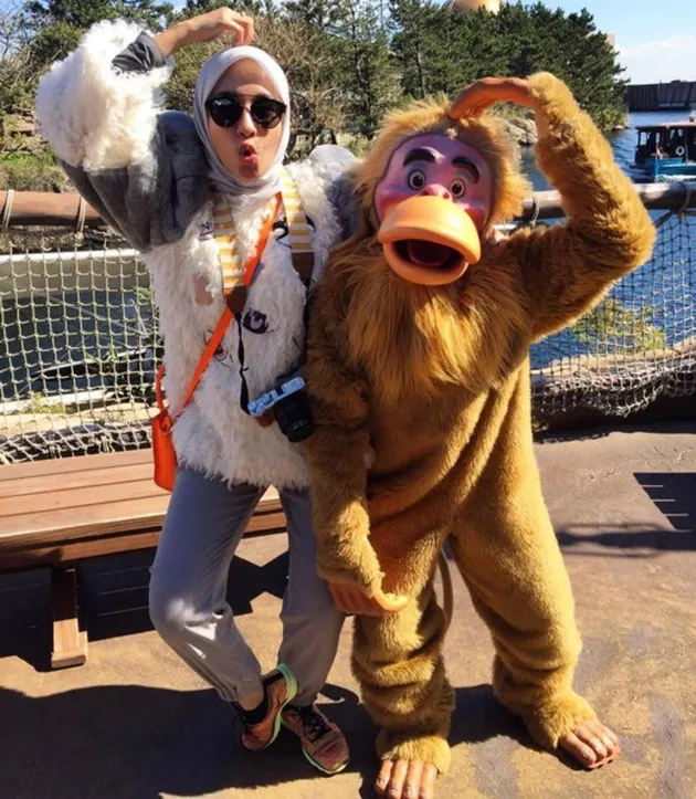 Laudya Cynthia Bella Liburan ke Jepang