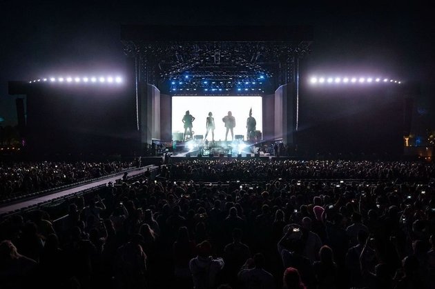 Bring 'I Am The Best' to Coachella, 2NE1 Makes Internet Buzz - First Reunion After 6 Years