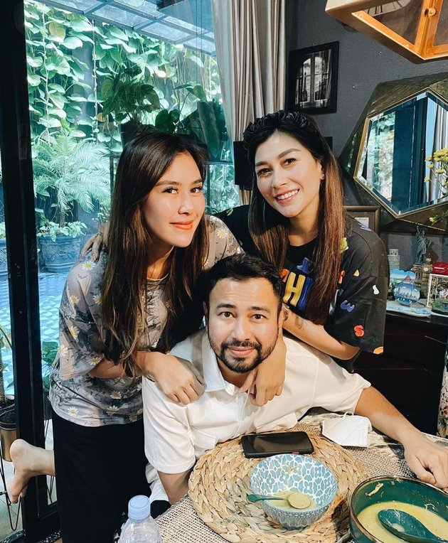 Raffi Ahmad to Nana Mirdad, 8 Portraits of Siblings who are Both Celebrities, Compact!