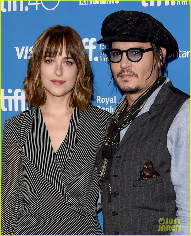 Dakota Johnson Johnny Depp Black Mass