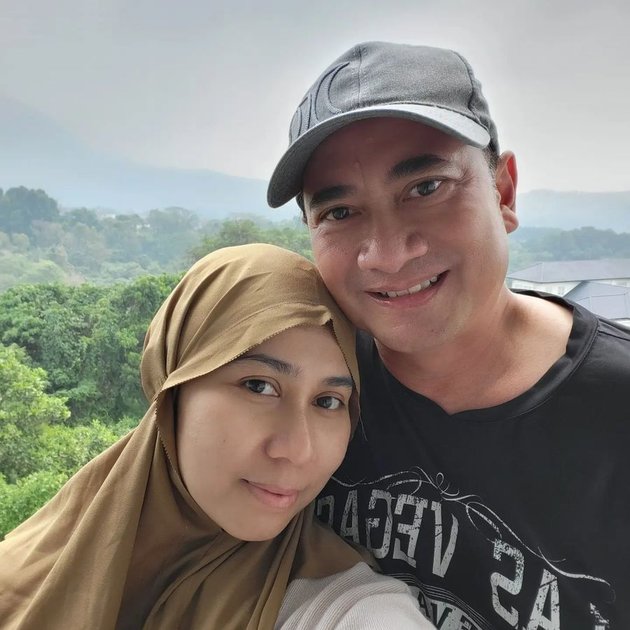 15-Year Age Difference, 9 Intimate Photos of Ivan Fadilla, Former Husband of Venna Melinda, and His Current Wife, Who Rarely Gets Attention