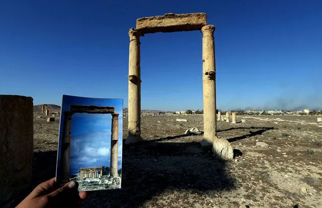 Kota Palmyra Dibom ISIS