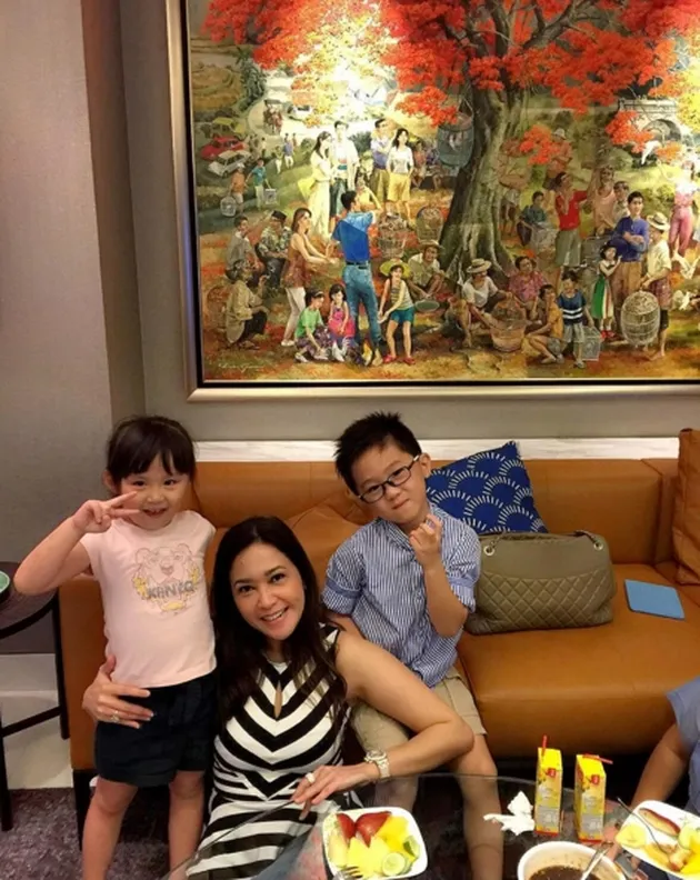 Tristan Anak Angkat Syahrini 