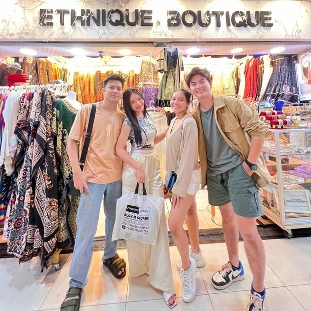 Shopping Until Seeing the Sunrise Together, 8 Cool Photos of Melly Lee and Anggy Aditama's Double Date