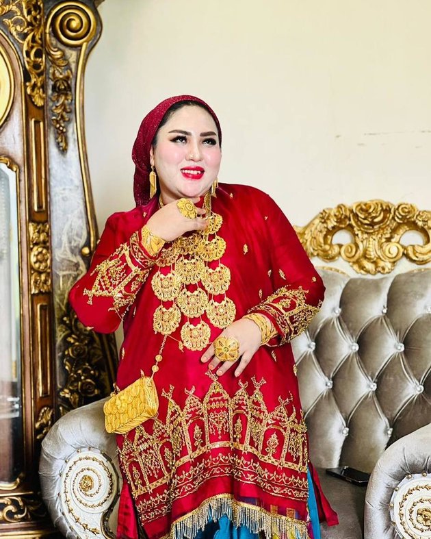 Buy Rizky Billar's Car for Rp3 Billion Cash, Here are 8 Photos of Mira Hayati, dubbed the Golden Queen - Carrying at least Rp50 Million