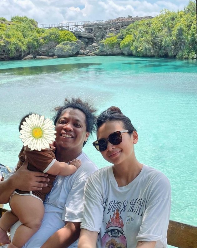 Without Parental Approval, 8 Beautiful Photos of Indah Permatasari's Fun Trip to Her In-Laws' House in Sulawesi