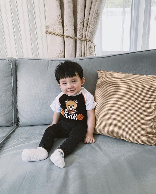 Just a Little More 1 Year Old, Peek at 8 Photos of Billy Davidson's Handsome and Cute Son