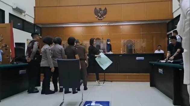 <nil>