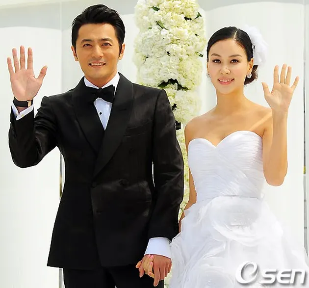 pasangan suami istri selebritis korea