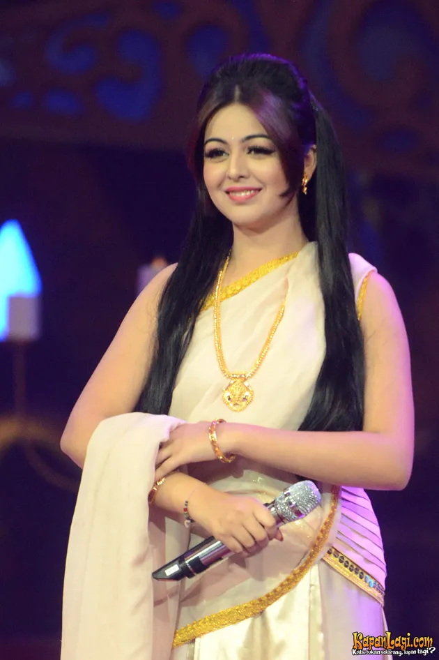 Shafaq Naaz