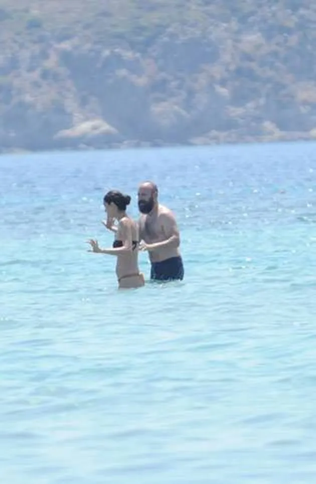 Berguzar Korel & Halit Ergenc