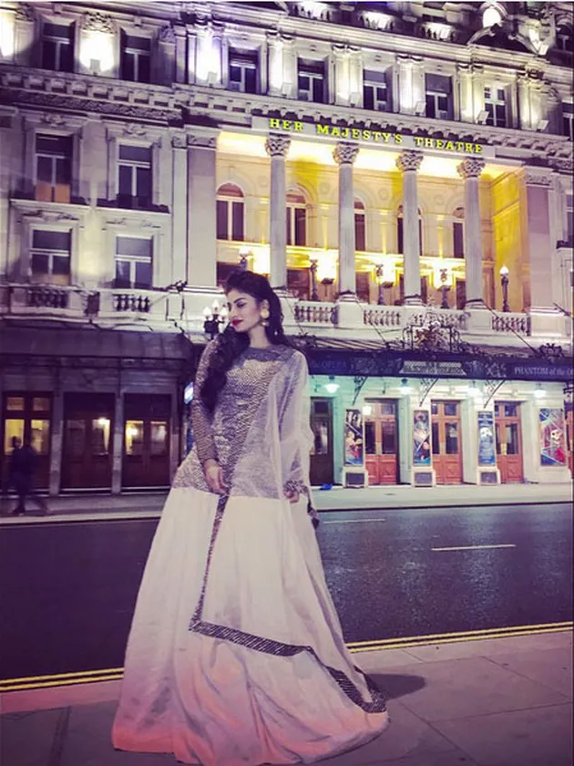 Mouni Roy