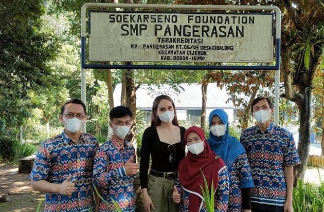 Angel Hearted, Here are 7 Portraits of Schools Built by Cinta Laura at the Foot of Mount Salak