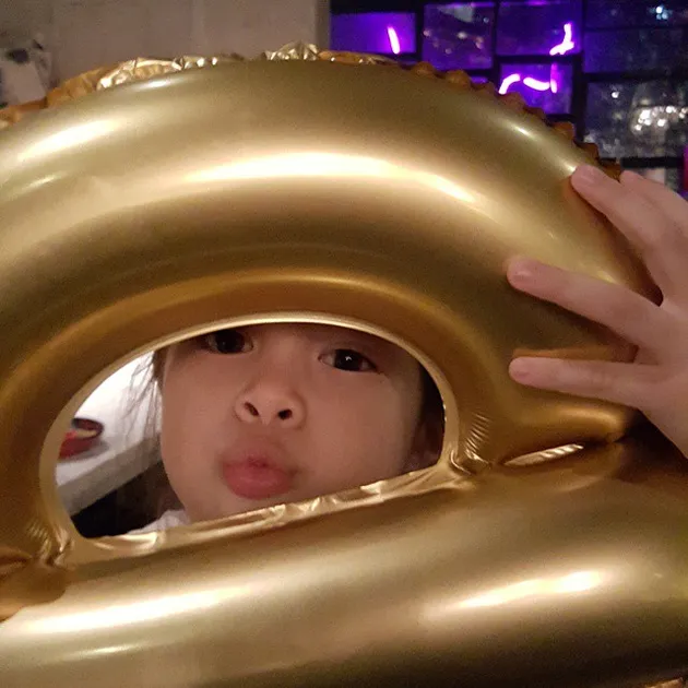 Penuh Emas! Perayaan Sweet 17 Shalom Razade Anak Wulan Guritno