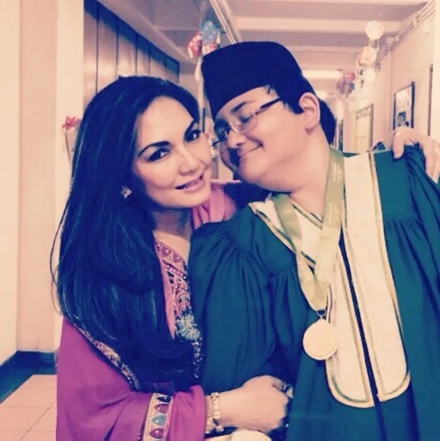 Nia Daniati &amp; Angga