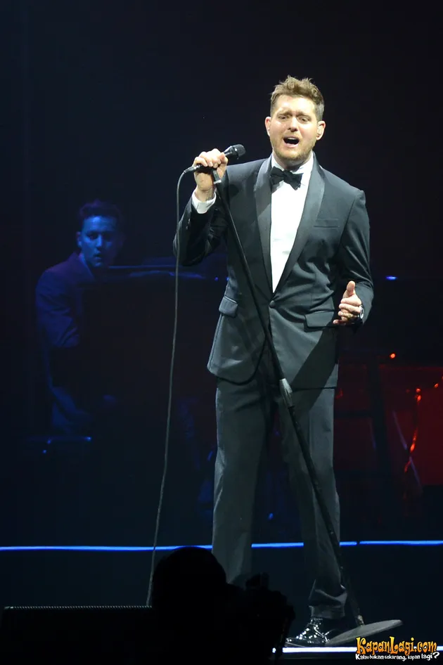 Indonesia baru saja dihibur oleh salah satu penyanyi ternama dunia, Michael Buble.