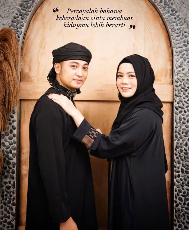 Working as a Flight Attendant, 8 Elegant Snapshots of Siham, Irwan DA's Wife - Starting from Being a Fan Turns Out to Be a Perfect Match