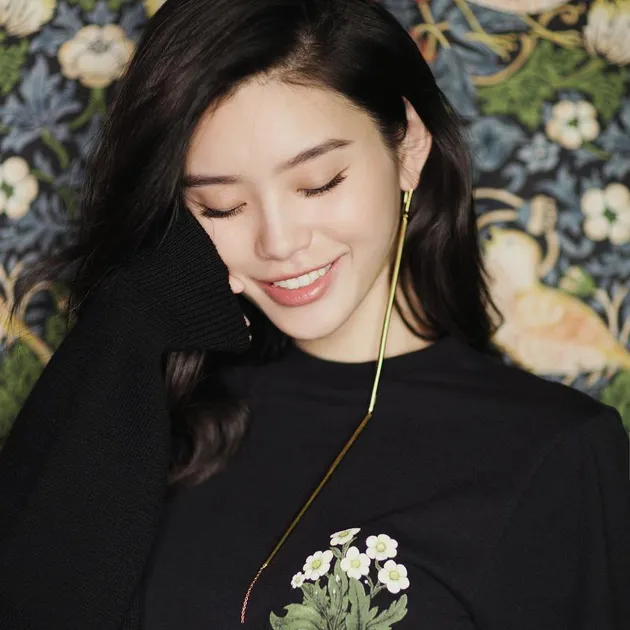 Ming Xi Victoria\&#039;s Secret Fashion Show 2017