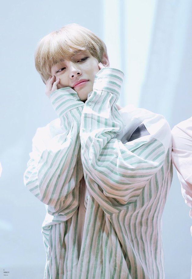 Usually Makes the Heart Broken Because of His Handsomeness, V BTS's Aegyo Move is Also Deadly