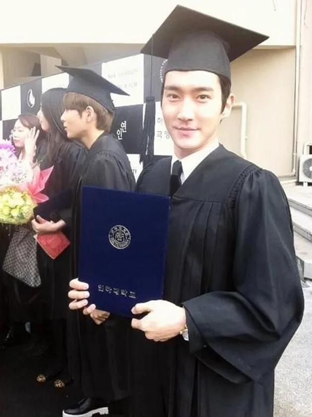 Wisuda Universitas Artis Korea