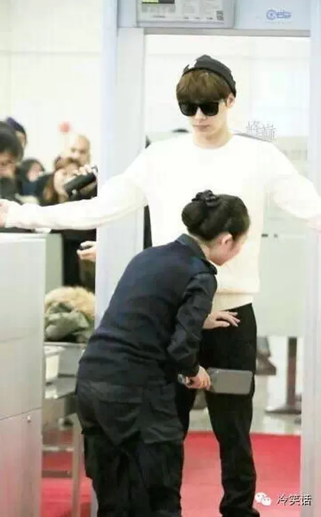 Lee Jong Suk