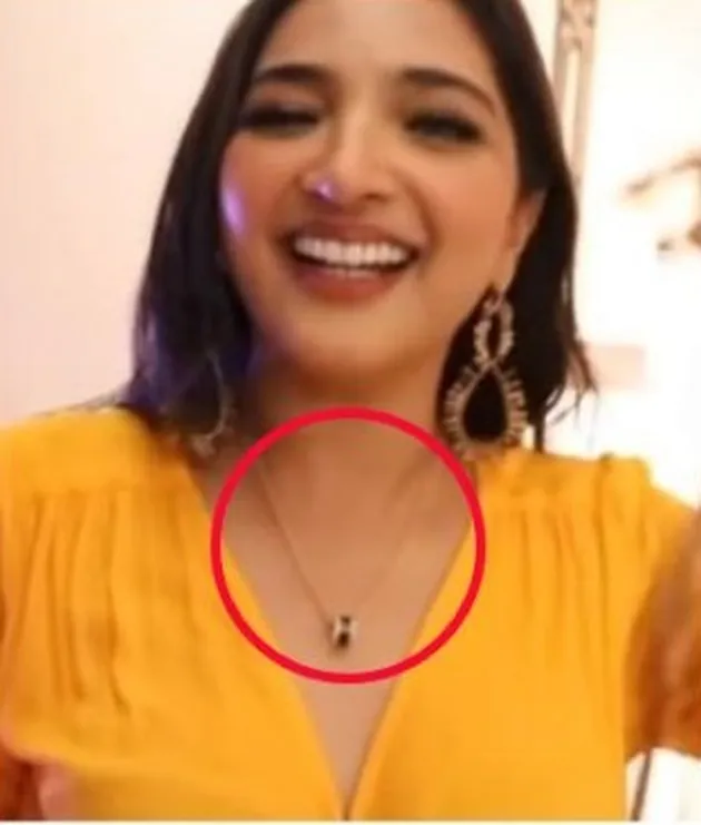 seleb beri hadiah orangtua, orangtua seleb