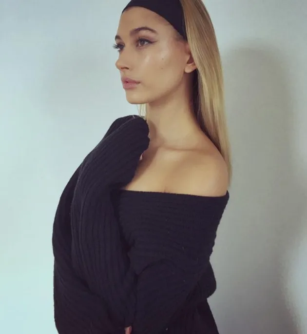 Foto Seksi Hailey Baldwin