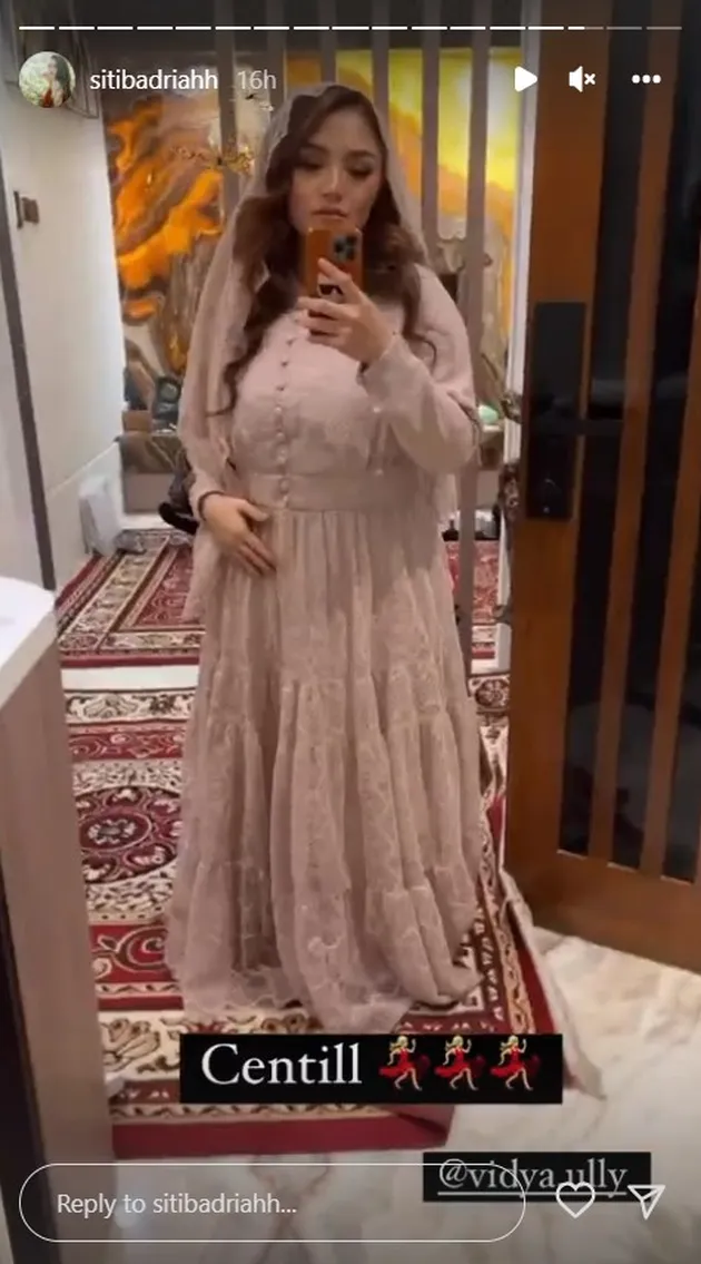 Siti Badriah Cantik Akikah Aqiqah