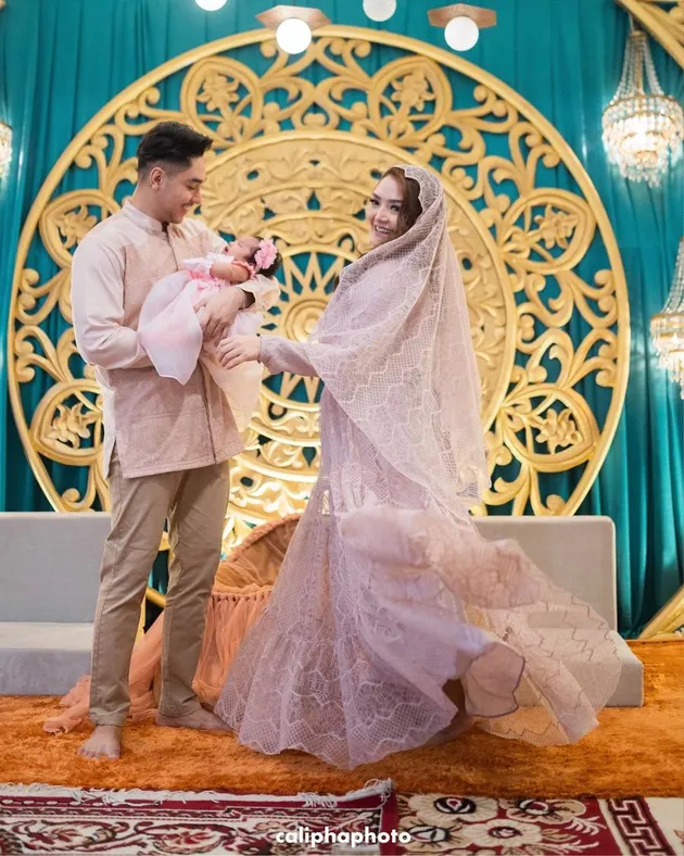 Siti Badriah Cantik Akikah Aqiqah