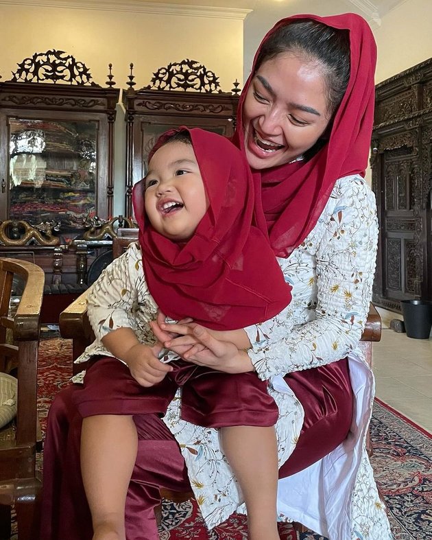 Bilqis Putri Ayu Ting Ting to Levian Billar, 8 Portraits of National Dangdut Singers' Children with Their Mothers - Sweet and Warm
