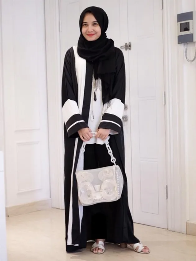 OOTD Hijab Zaskia Sungkar