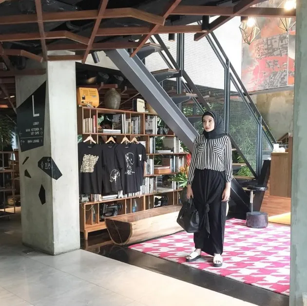 OOTD Hijab Zaskia Sungkar