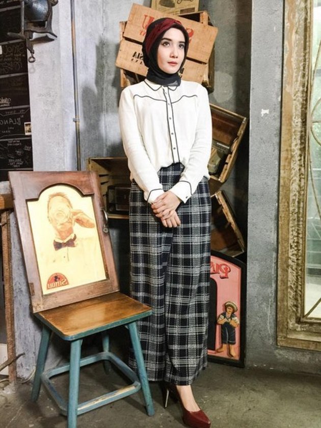 Outfit Zaskia Sungkar