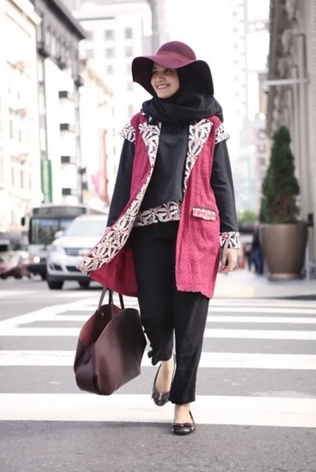 BINGUNG BAJU BUAT LEBARAN? INTIP OOTD HIJAB ZASKIA SUNGKAR 