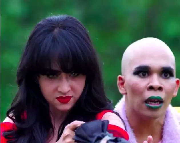 dewi perssik