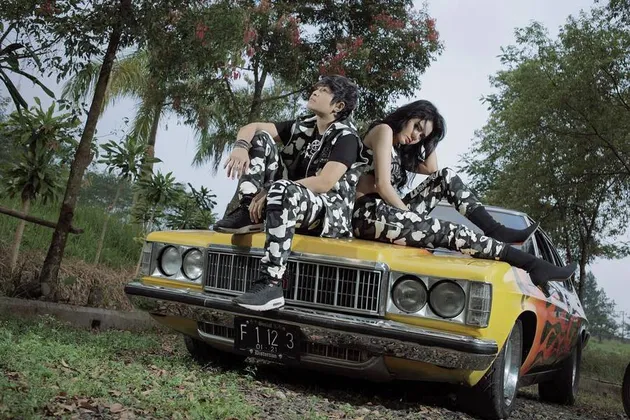 Mitha sempat kesal bukan main dengan kritikan yang datang padanya, sehingga Ia menuliskan sindiran-sindiran pedas melalui postingan Instagram.