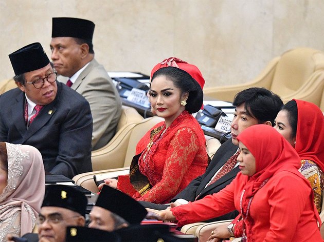 Blak-Blakan, Krisdayanti Reveals Income Earned as a Member of the Indonesian Parliament