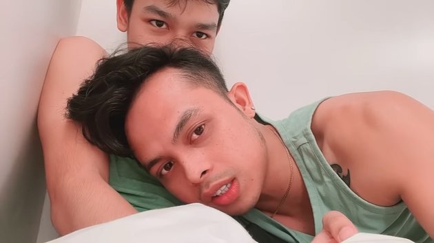 Openly Dating the Same Gender, 11 Intimate Photos of Artos Olla with His Lover - Living Together and Always Together Everywhere