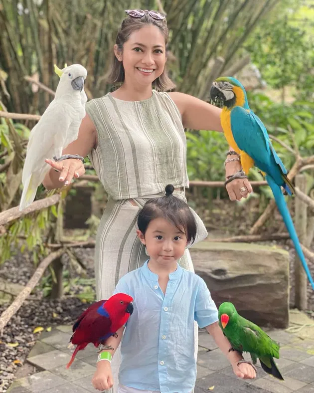 Anak Rini Yulianti Xavier Korea Ganteng