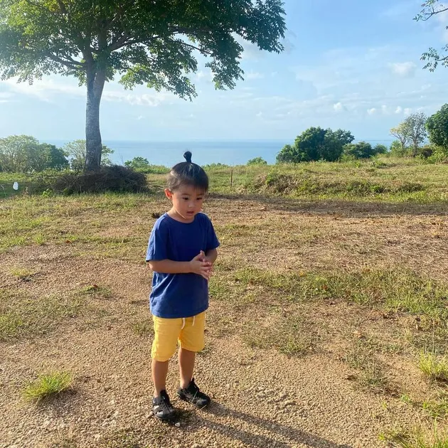Anak Rini Yulianti Xavier Korea Ganteng