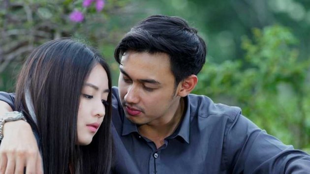 Leaked Photos of Scenes from the Soap Opera 'CINTA KARENA CINTA', Airing on December 13