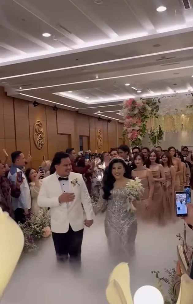 Resepsi Boiyen dan Rully