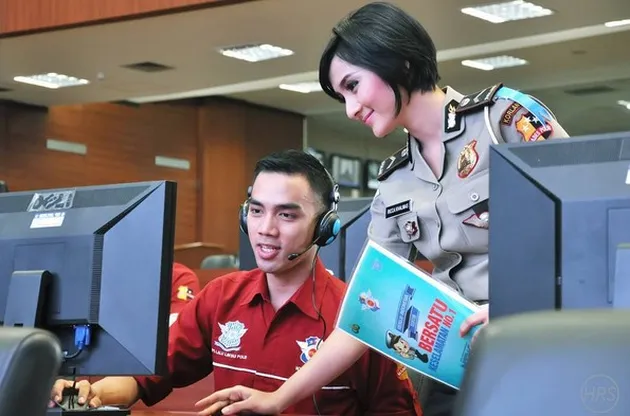 polisi cantik, polwan cantik, bripda ricca, polisi cantik net tv, polisi cantik jalan jalan masa kin