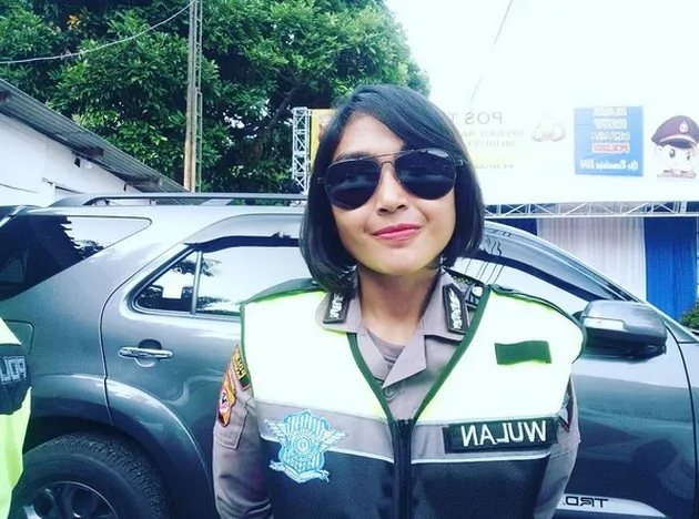 polwan cantik, polisi cantik, bripda wulan