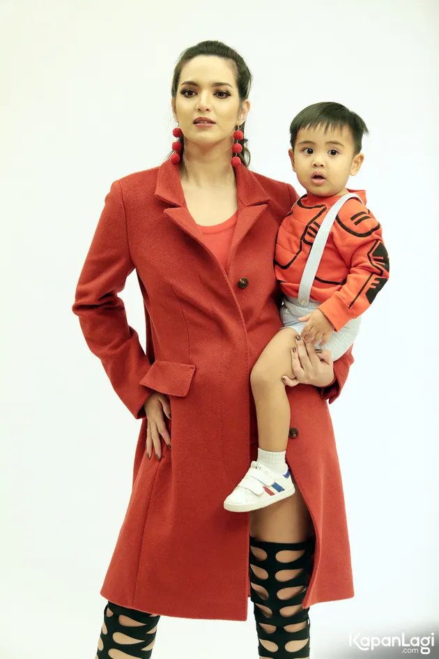 Nia Ramadhani &amp; Mainaka Zanatti Bakrie