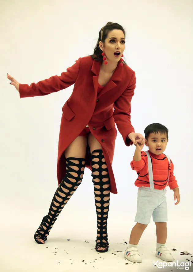 Nia Ramadhani &amp; Mainaka Zanatti Bakrie