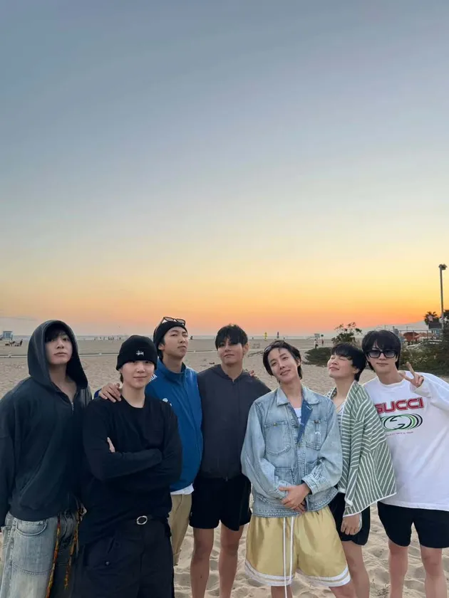 Foto kebersamaan member BTS