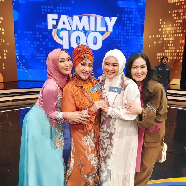From Iis Dahlia to Elvy Sukaesih, 8 Pictures of a Series of Dangdut Singers Competing in Family 100 - Not Just Singing Competition!