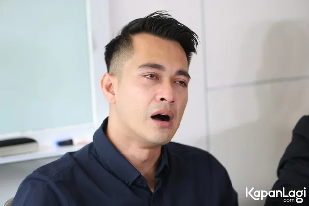 Eza Gionino Ungkap Pemicu Digugat Cerai