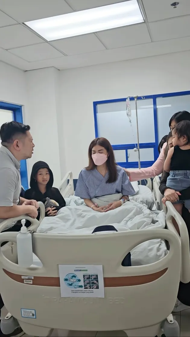 Sarwendah Operasi Sinusitis dan Polip Hidung